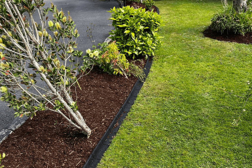 FlexiBorder - Premium Lawn and Garden Edging with Nationwide Delivery ...